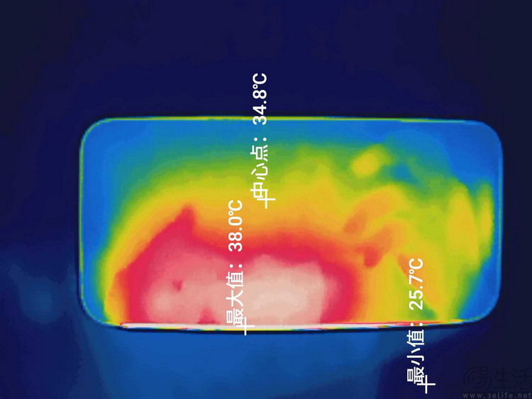 iPhone 15 Plus《原神》正面-IR.jpg